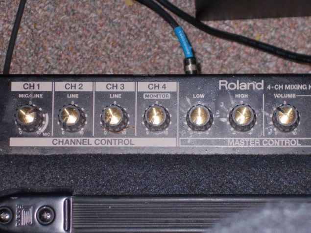 (con't from Part IV)
A word of caution about using powered keyboard amps ...
The word 